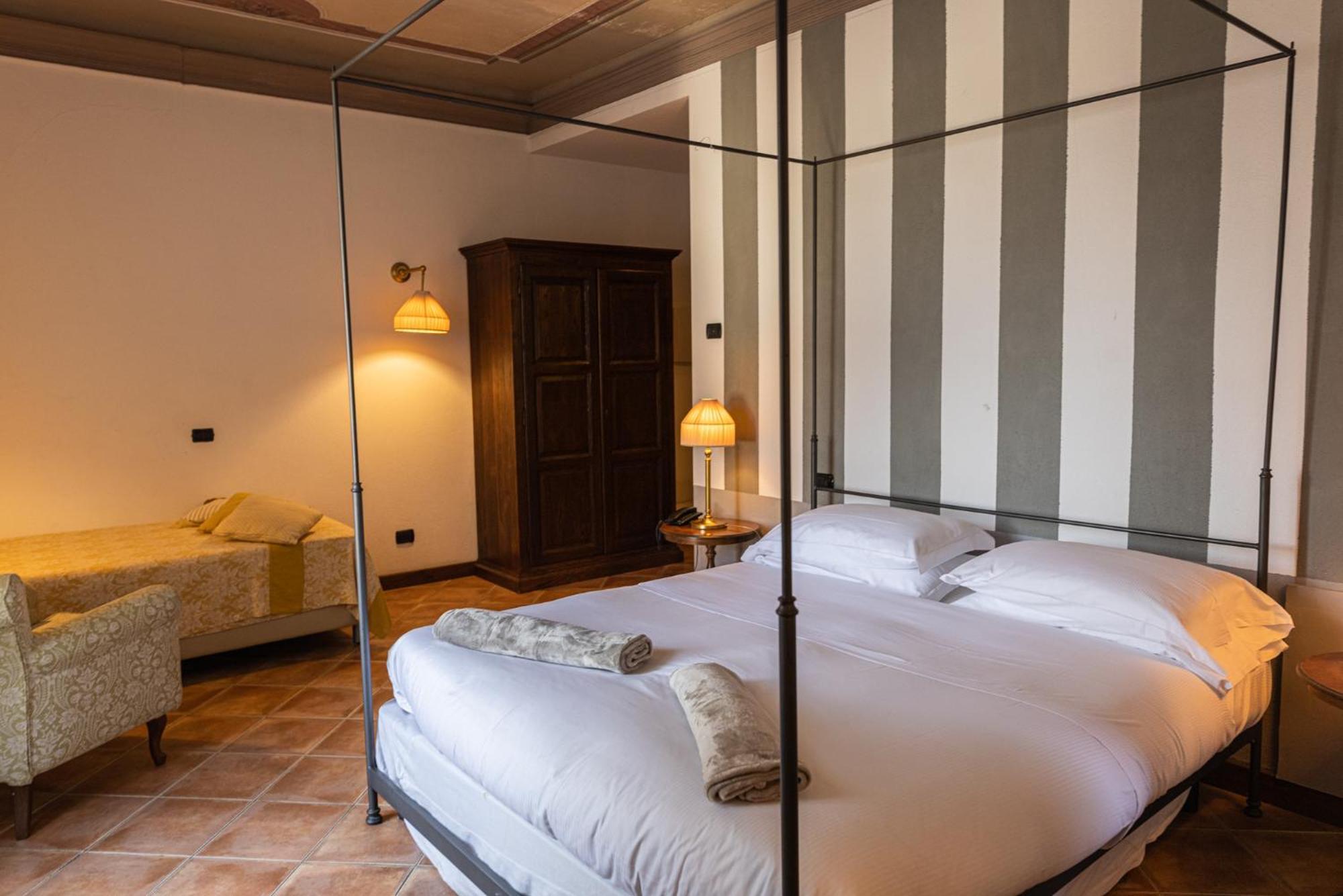 Al Castello Resort Sillavengo エクステリア 写真