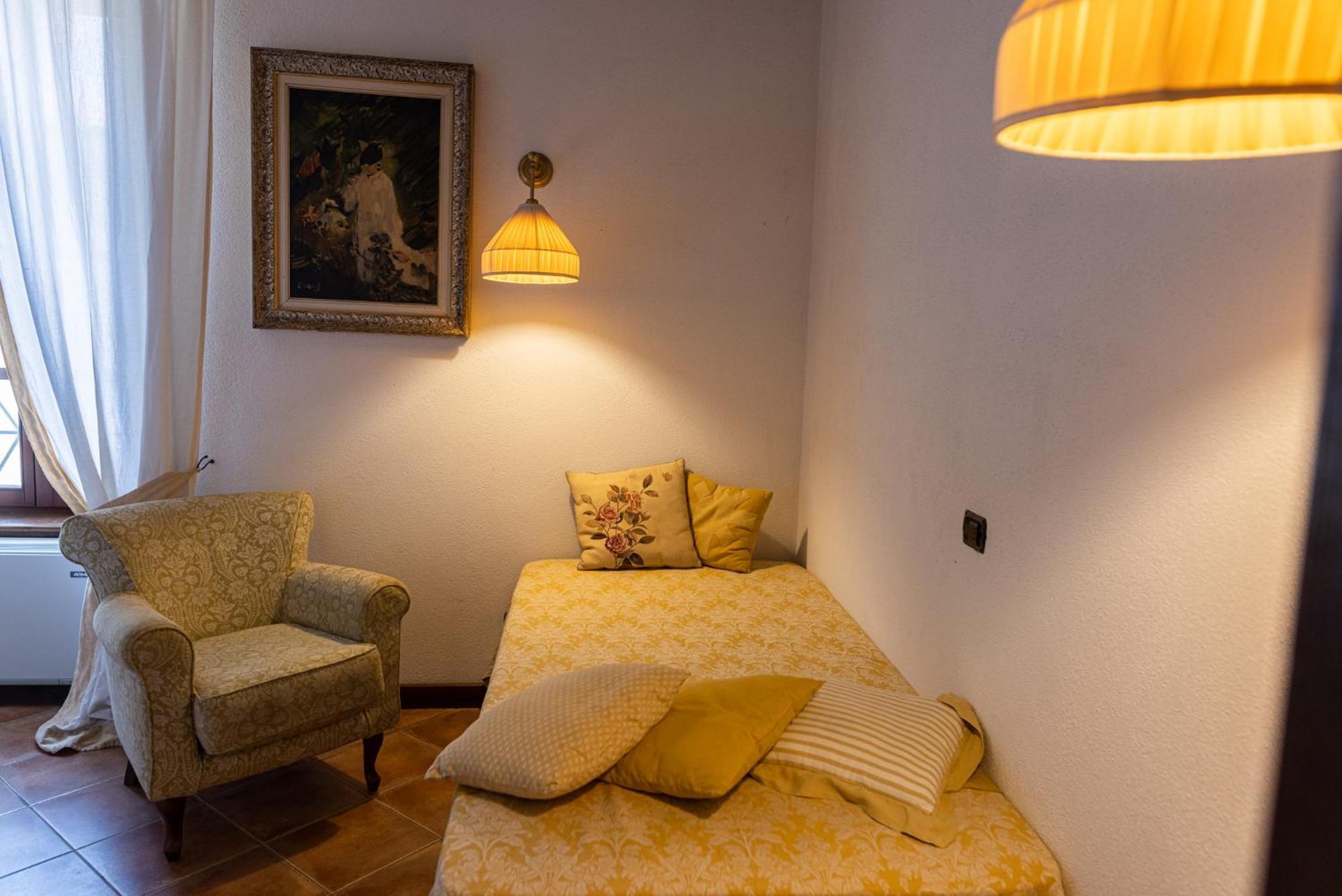 Al Castello Resort Sillavengo エクステリア 写真