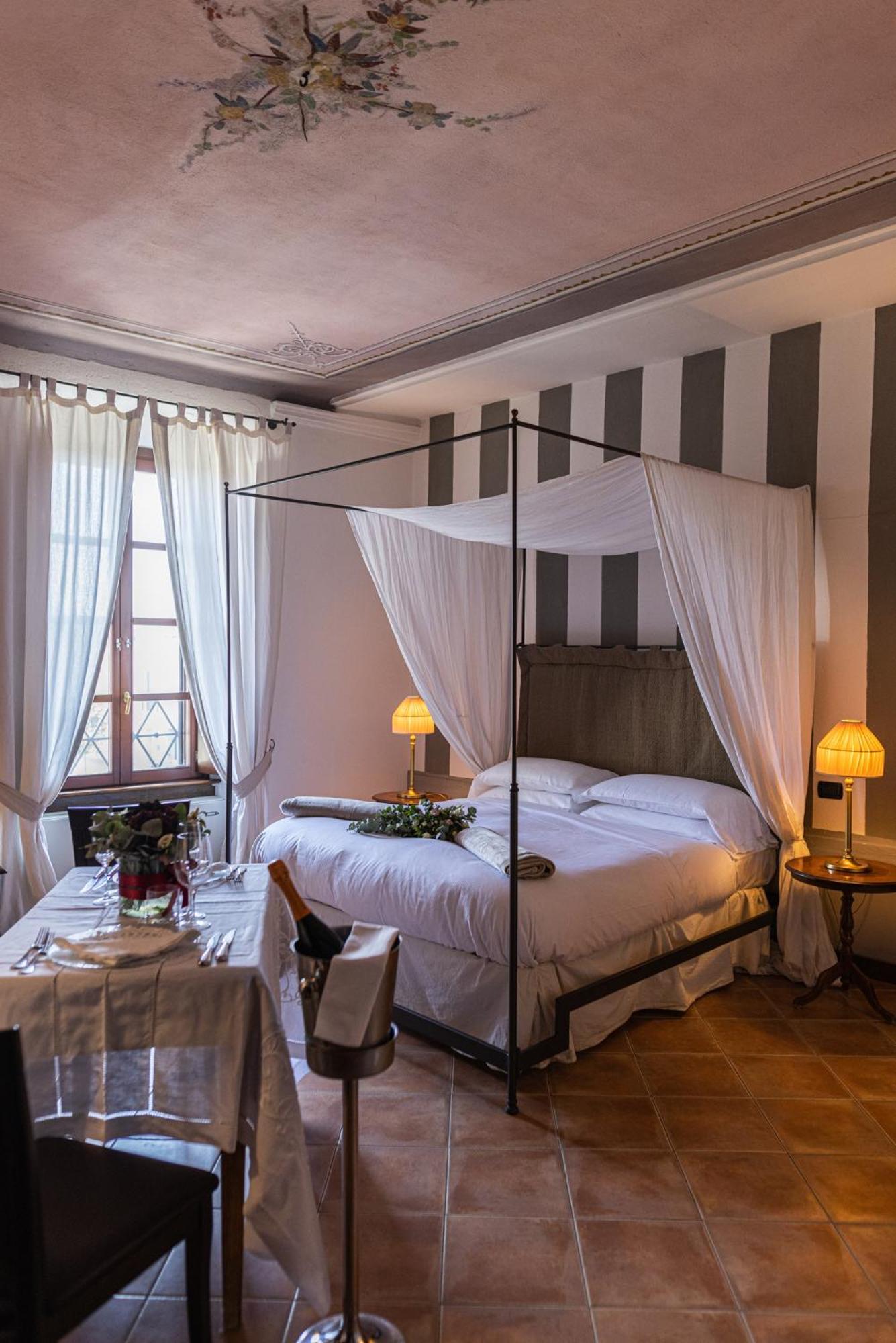 Al Castello Resort Sillavengo エクステリア 写真