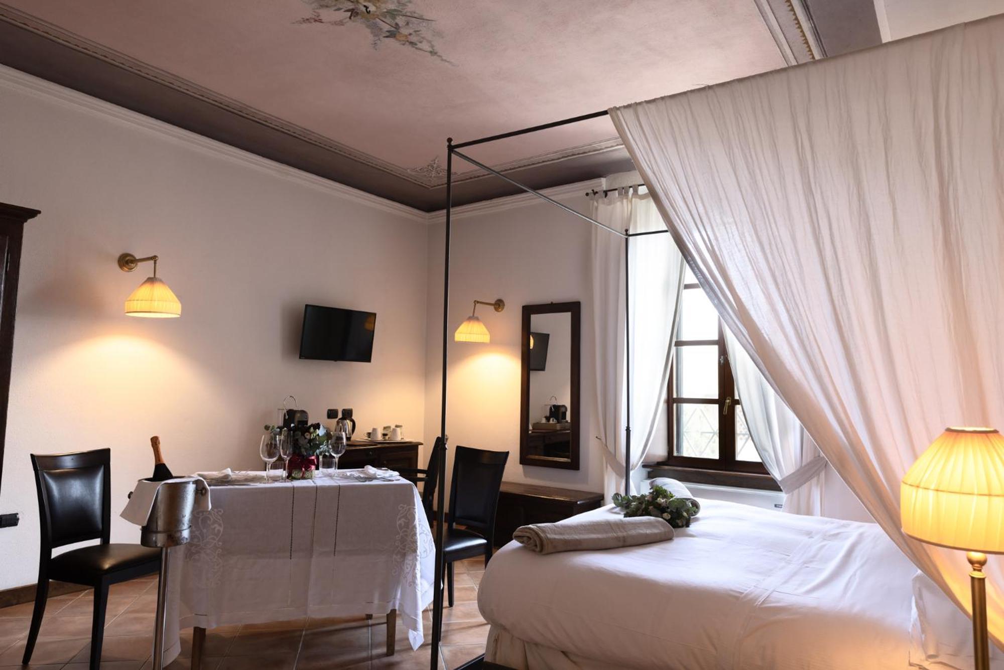 Al Castello Resort Sillavengo エクステリア 写真