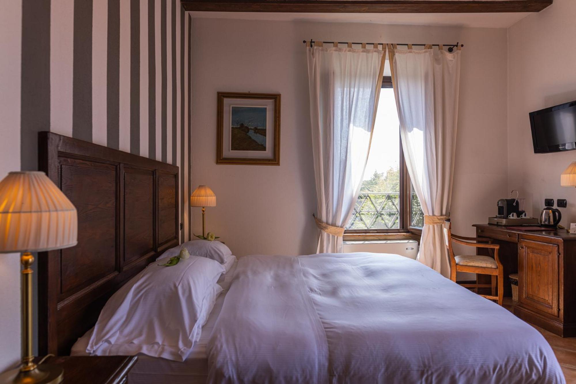 Al Castello Resort Sillavengo エクステリア 写真